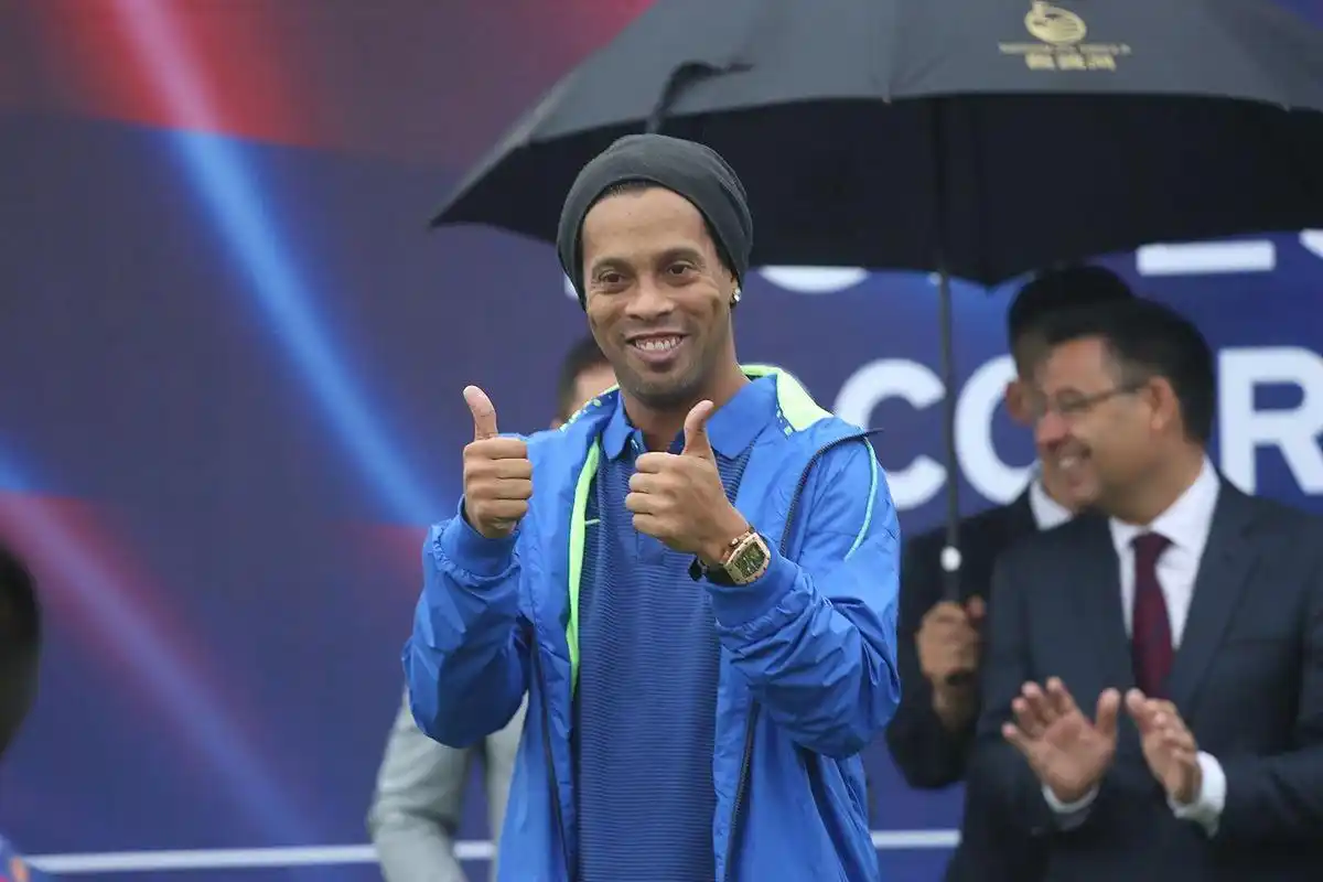 场以上的停 场以上的停